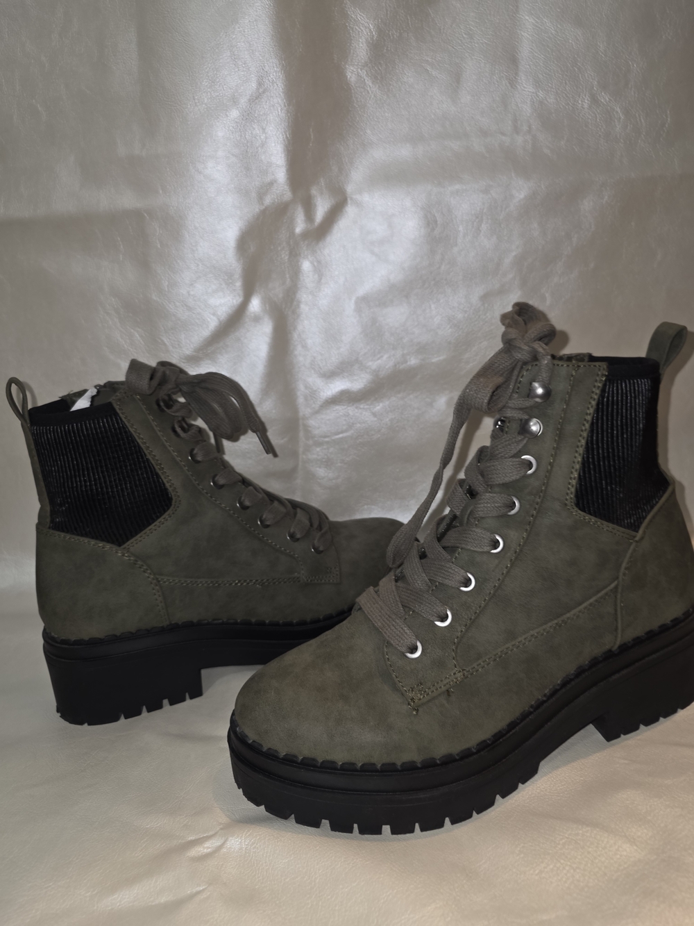 Women's Olive Green Lace-Up Platform Ankle Boots